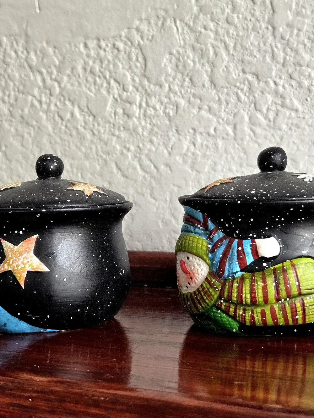 Susan Winget Set 2 Small Snowman Candle Crocks, New In Box Ceramic Holiday Decor